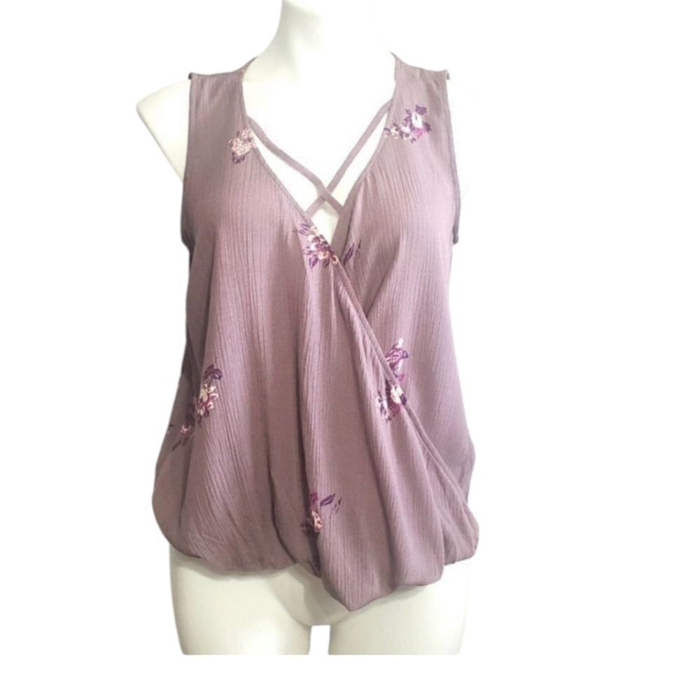 Mossimo purple floral criss cross front lightweight tank top blouse S